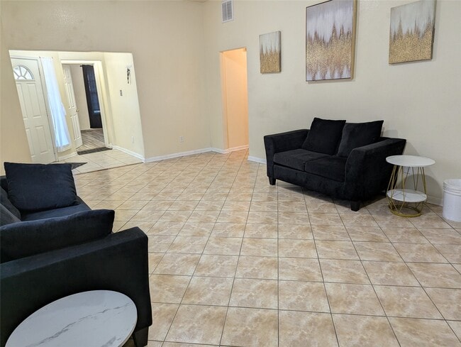 Building Photo - 4035 Cary Creek Dr