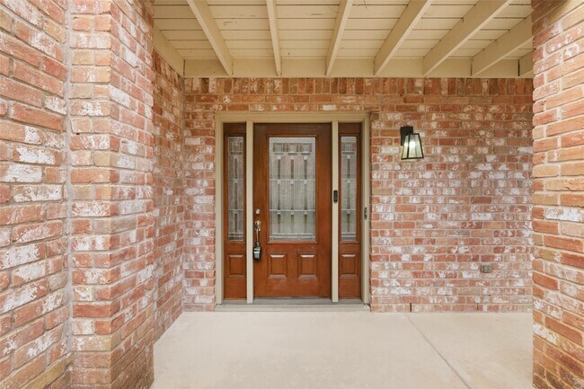 Foto del edificio - 12635 Ivyforest Dr