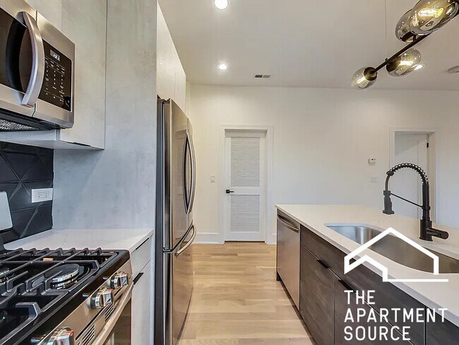 Foto del edificio - 2551 W Hirsch St