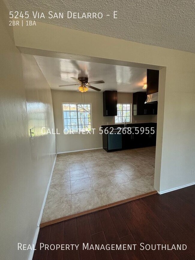 Building Photo - Newly Renovated & Beautiful 2 bedroom 1 ba...
