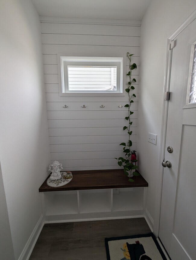 Building Photo - 454 Grand Oaks Rd