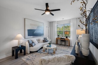 Building Photo - Bainbridge Mallard Creek