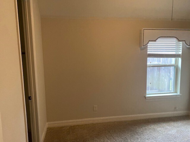 Foto del edificio - 7911 Sydney Bay Ct