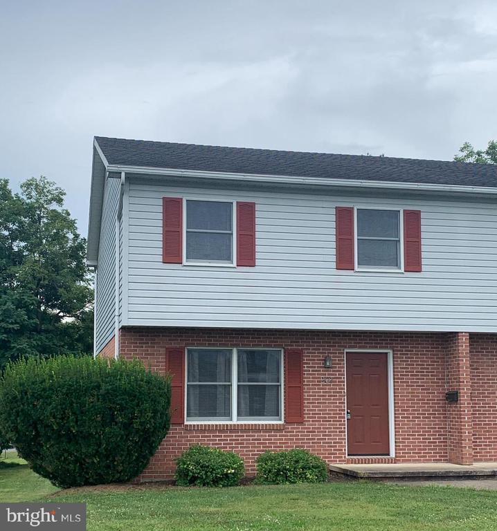 Primary Photo - 207 N Linden Ave