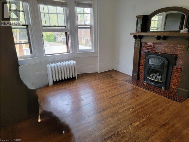 Photo du bâtiment - 43 Barnesdale Ave S