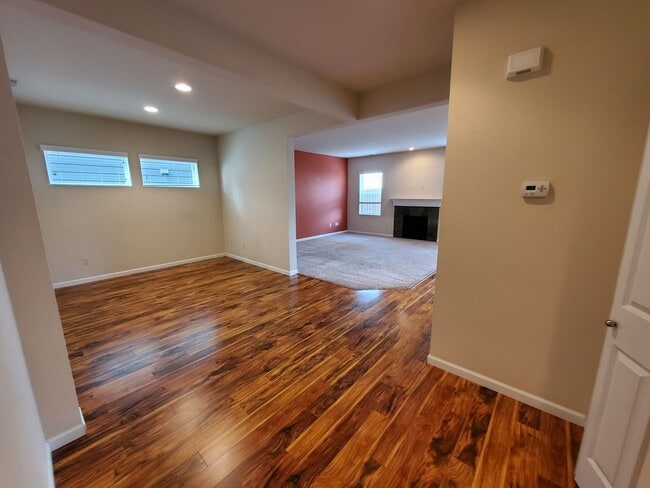 Foto del edificio - Dog Friendly 4 Bed, 3 Bath Home in North Albany!