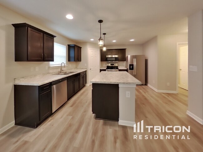 Foto del edificio - 718 Jefferson Park Dr
