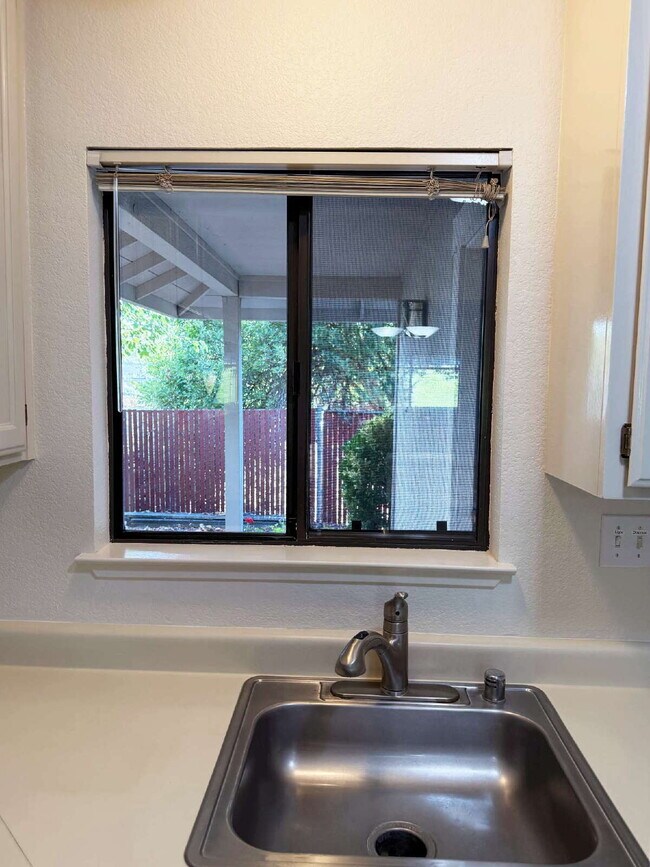 Foto del edificio - Single-Level Sonoma Living Less Than a Mile from the Historic Plaza