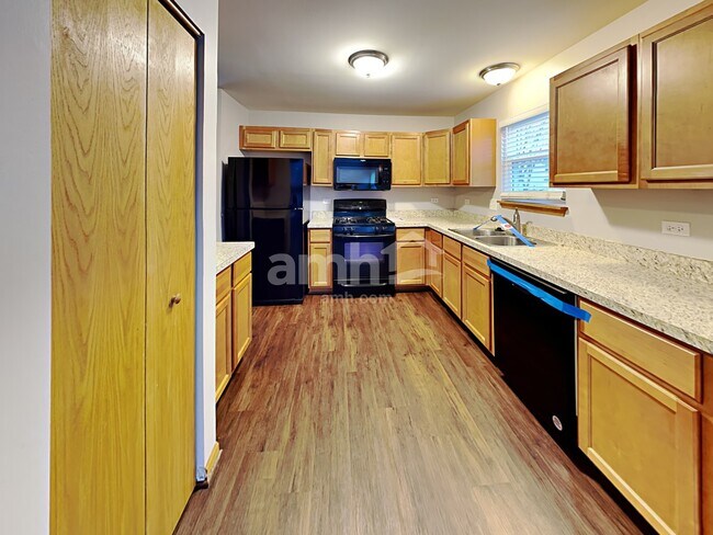 Foto del edificio - 2010 Arbor Falls Dr