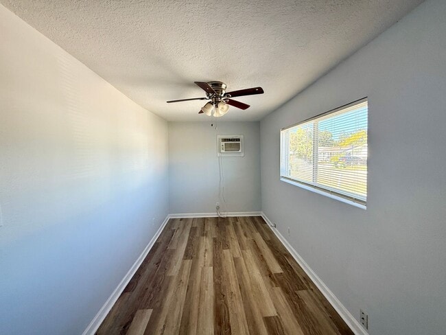 Foto del edificio - 1164 32nd St