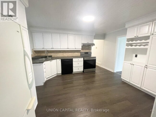 Building Photo - 117 Sherwood Forest Dr