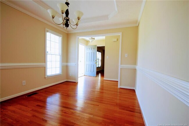 Foto del edificio - 328 Roundtree Dr