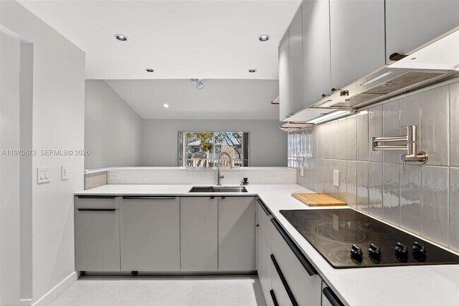 Foto del edificio - 401 SE 10th St