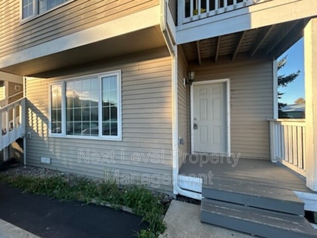 Building Photo - 3 Martha Rd