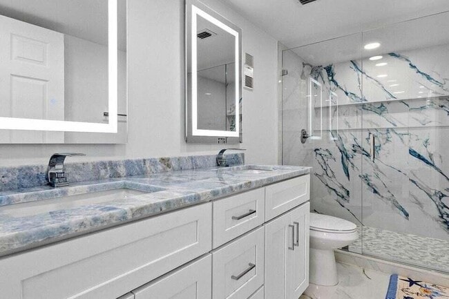 Foto del edificio - 7076 Huntington Ln