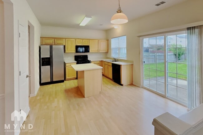 Building Photo - 10629 Claude Freeman Dr