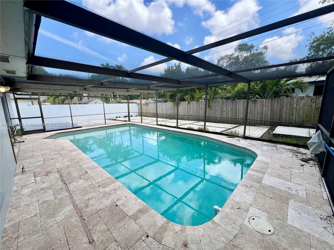 Foto principal - 5714 Greene St
