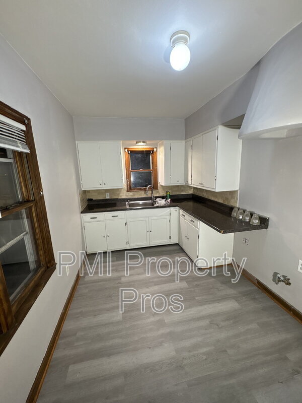 Building Photo - 2821 N 57th St