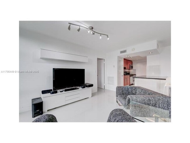 Foto del edificio - 9800 W Bay Harbor Dr