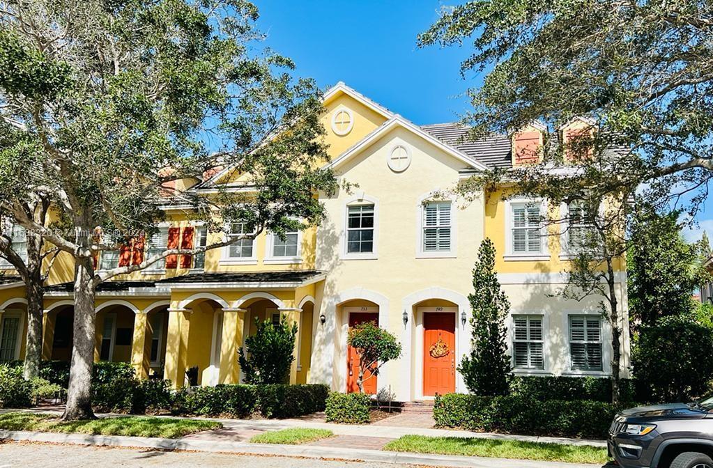 Foto principal - 753 Dakota Dr