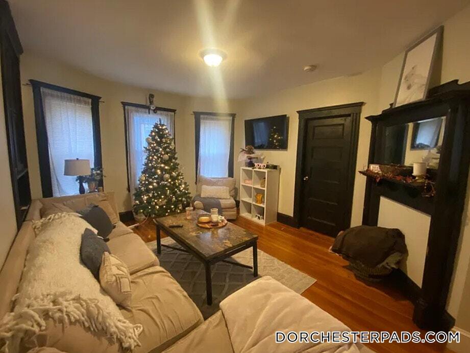 Primary Photo - 10 Taft St