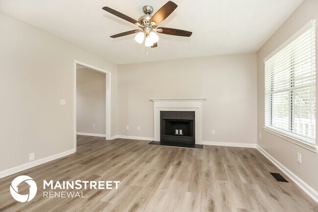 Foto del edificio - 905 Libby Ln