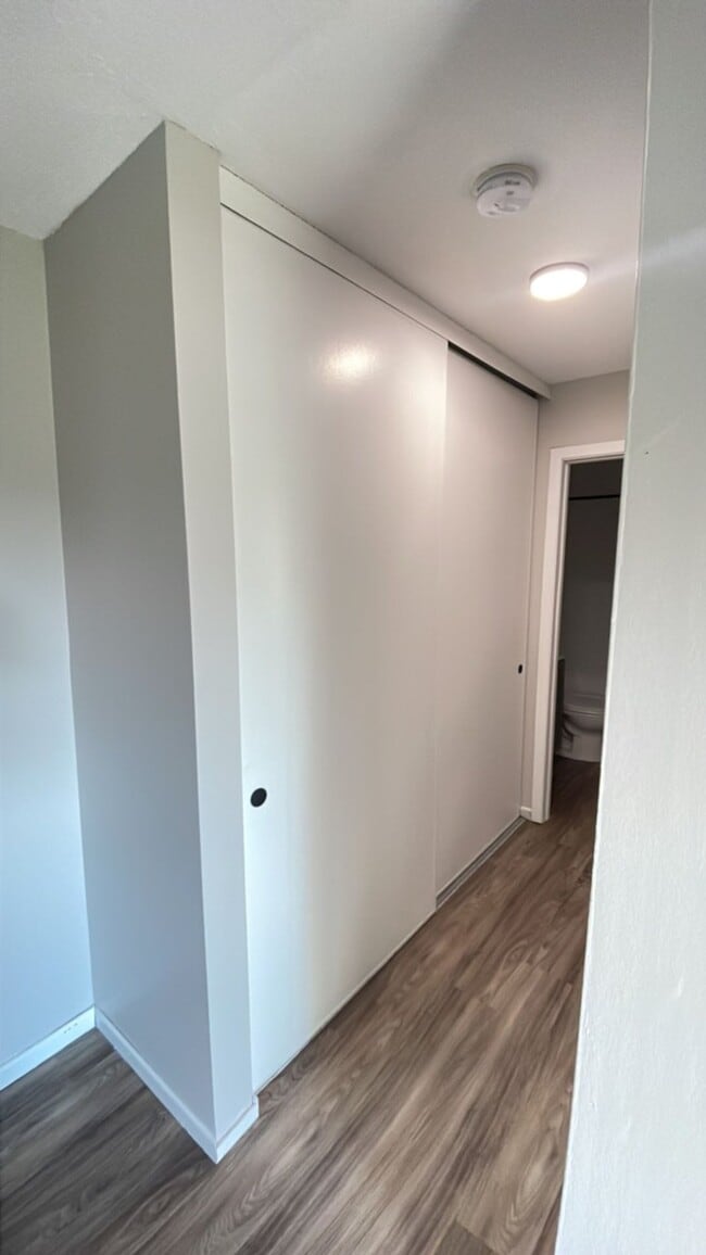 Foto del edificio - Royal Oaks Apartments