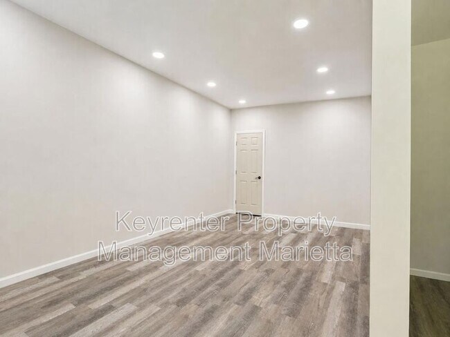 Foto del edificio - 101 Honeydew Ln