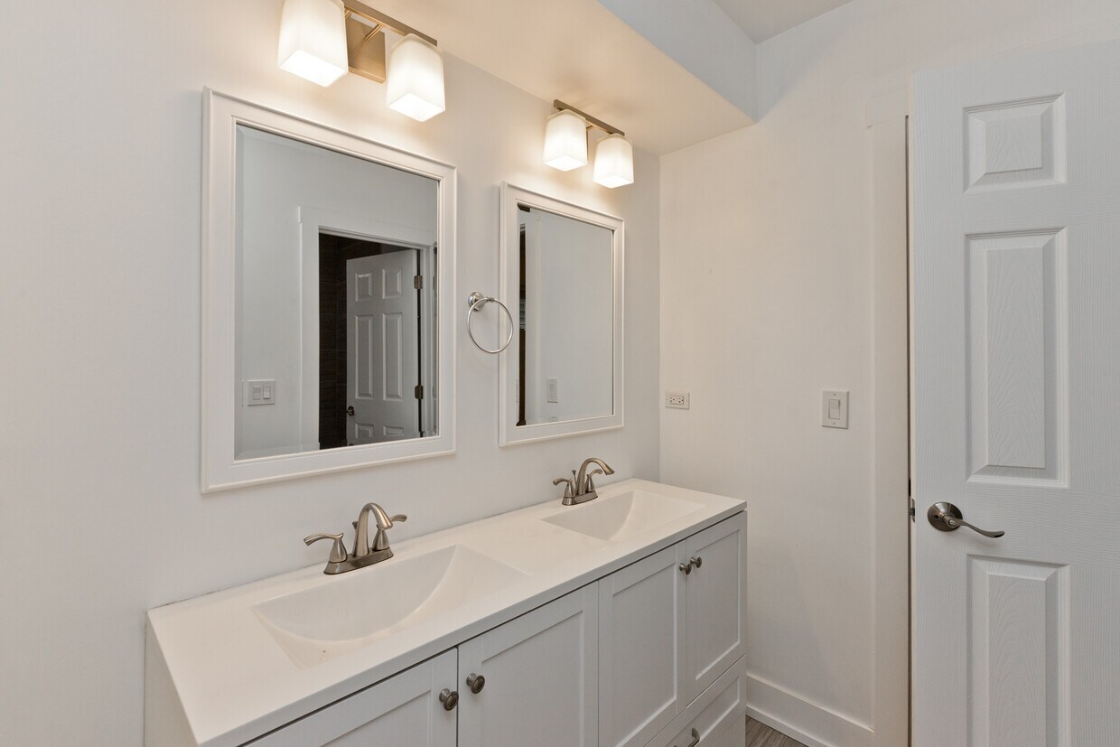 Foto principal - 2509 N Clybourn Ave