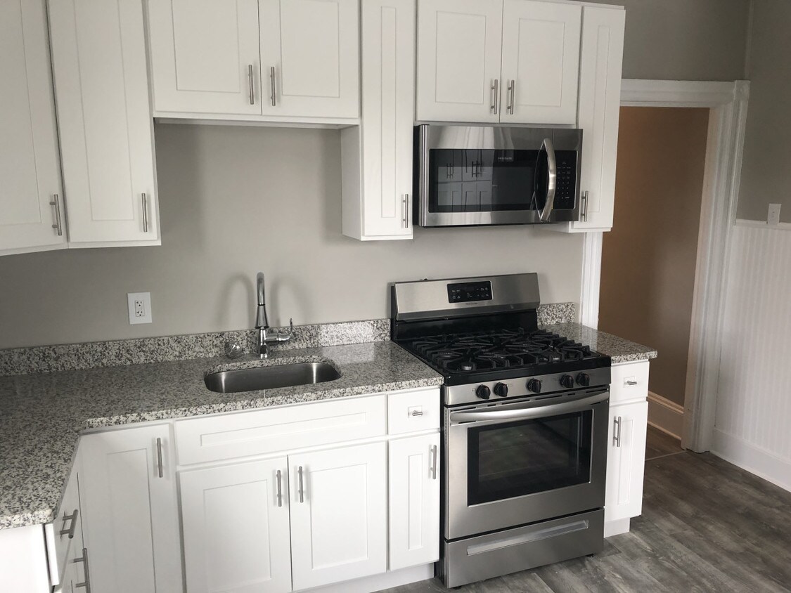 Foto principal - 1356 Ferry Street