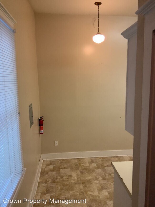 Building Photo - 2 br, 1 bath House - 1113 B Olympia