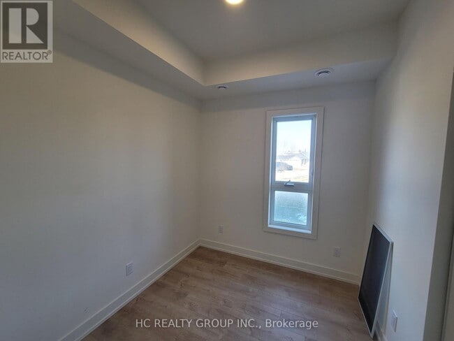 Building Photo - 16 Melbourne Ave