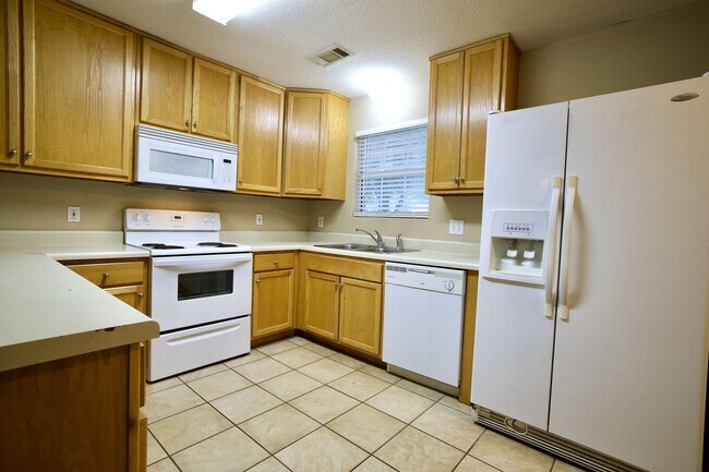 Foto del edificio - 389 Martin Ave