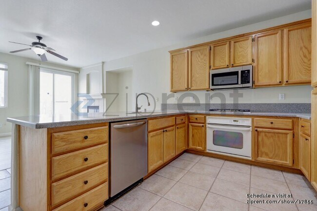 Building Photo - 3030 Tintorera Way