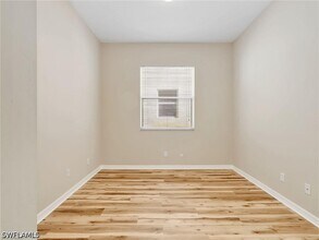 Building Photo - 10140 N Golden Elm Dr