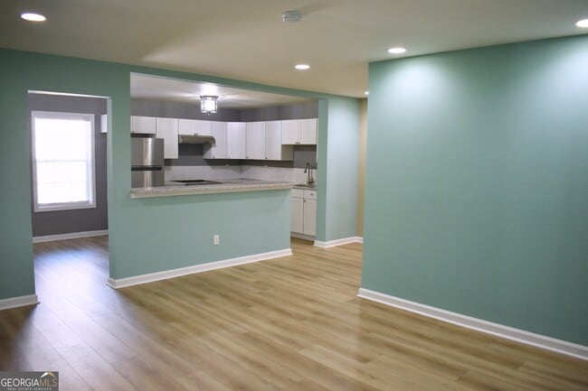 Building Photo - 3445 Anneewakee Falls Pkwy