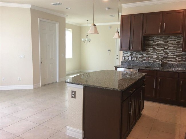 Foto del edificio - 10034 Eagle Creek Center Blvd