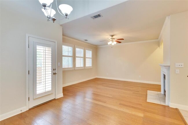 Building Photo - 1802 Jentsch Ct