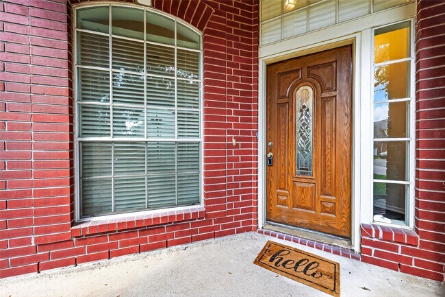 Foto del edificio - 15618 Edgemere Ct