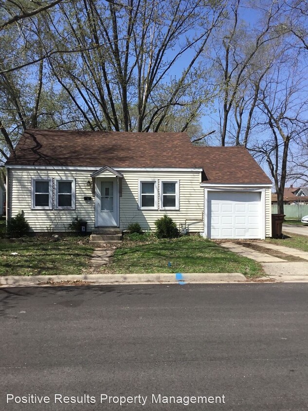 2 br, 1 bath House 5814 Wilson Ave House Rental in Loves Park, IL