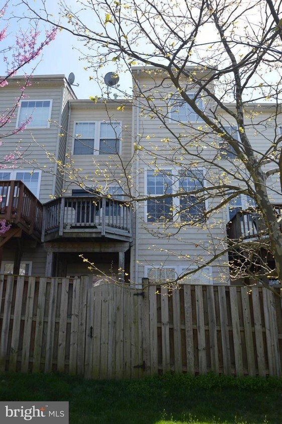 Primary Photo - 11564 Cavalier Landing Ct