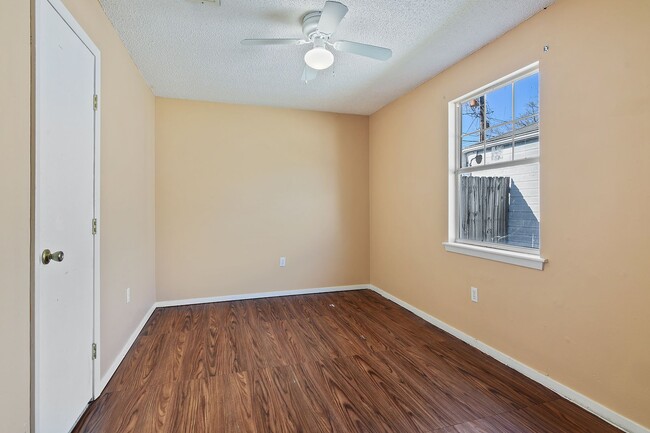 Building Photo - 3 bedroom Home near LSU