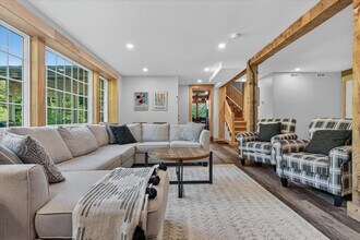 Building Photo - 782 Woods Hill Rd