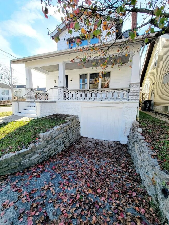 Building Photo - 3111 Rogers St