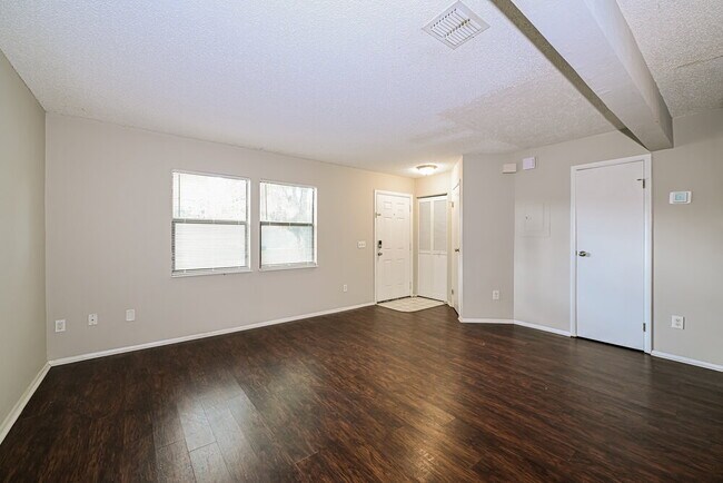 Foto del edificio - 9359 Genna Trace Trail