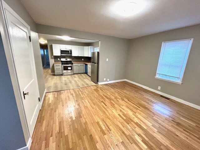 Foto del edificio - 6612 Broadway St