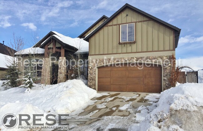 Building Photo - 15401 S Eagle Crest Dr