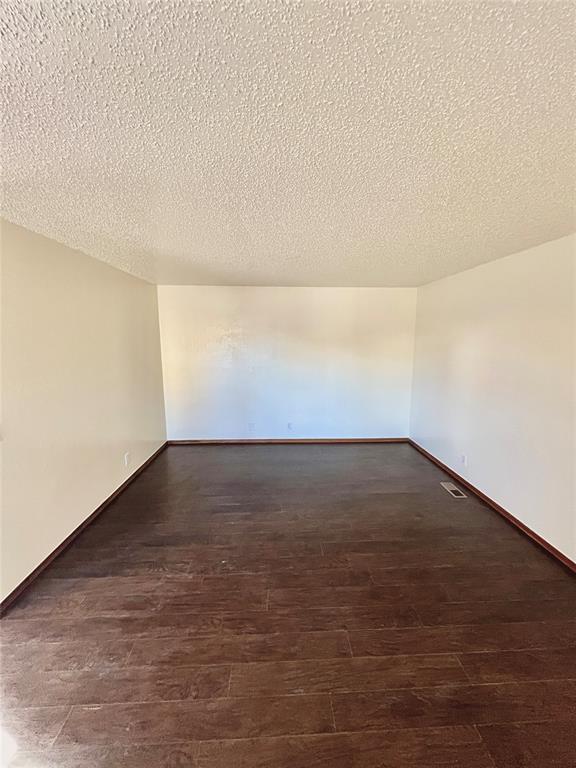 Foto del edificio - 233 Chalmette Dr