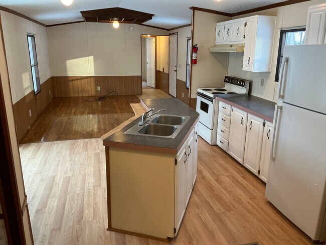 Foto del edificio - 37 Pinney Ln