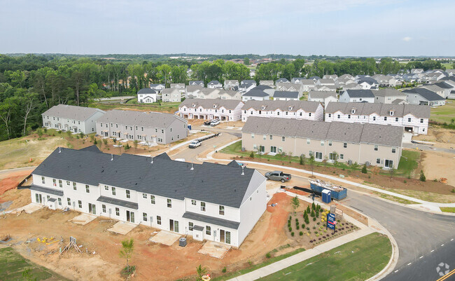 Building Photo - Ellenwood Park